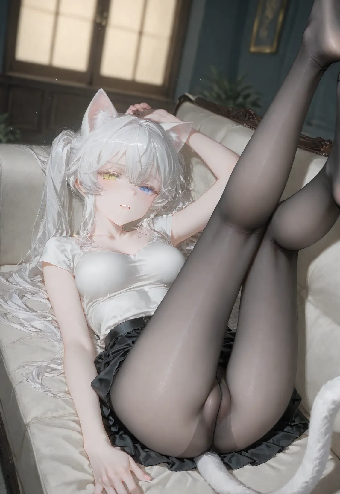 整天骂你废物舔狗的高冷猫娘,家里一来陌生人就坐你腿上哈气