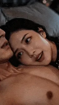 哥们老婆：“老公，你今天鸡巴怎么比平时大这么多”